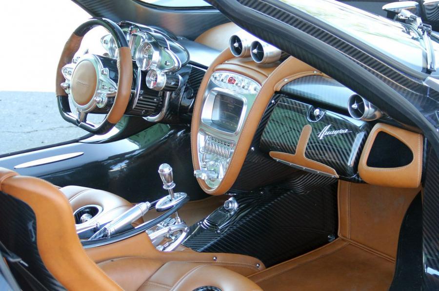  Pagani Huayra 2013 года  (фото 19 из 56)